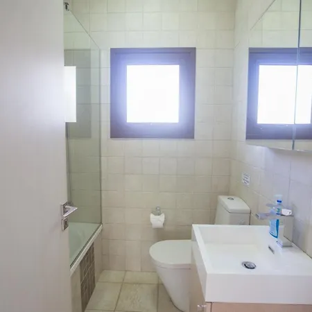 Villa Protaras Holiday De1 *
