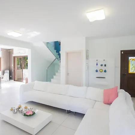 Villa Protaras Holiday De1 Ayía Nápa