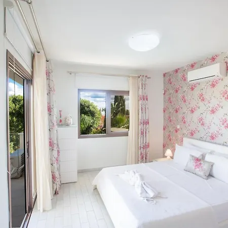 Villa Protaras Holiday De1 Ayía Nápa